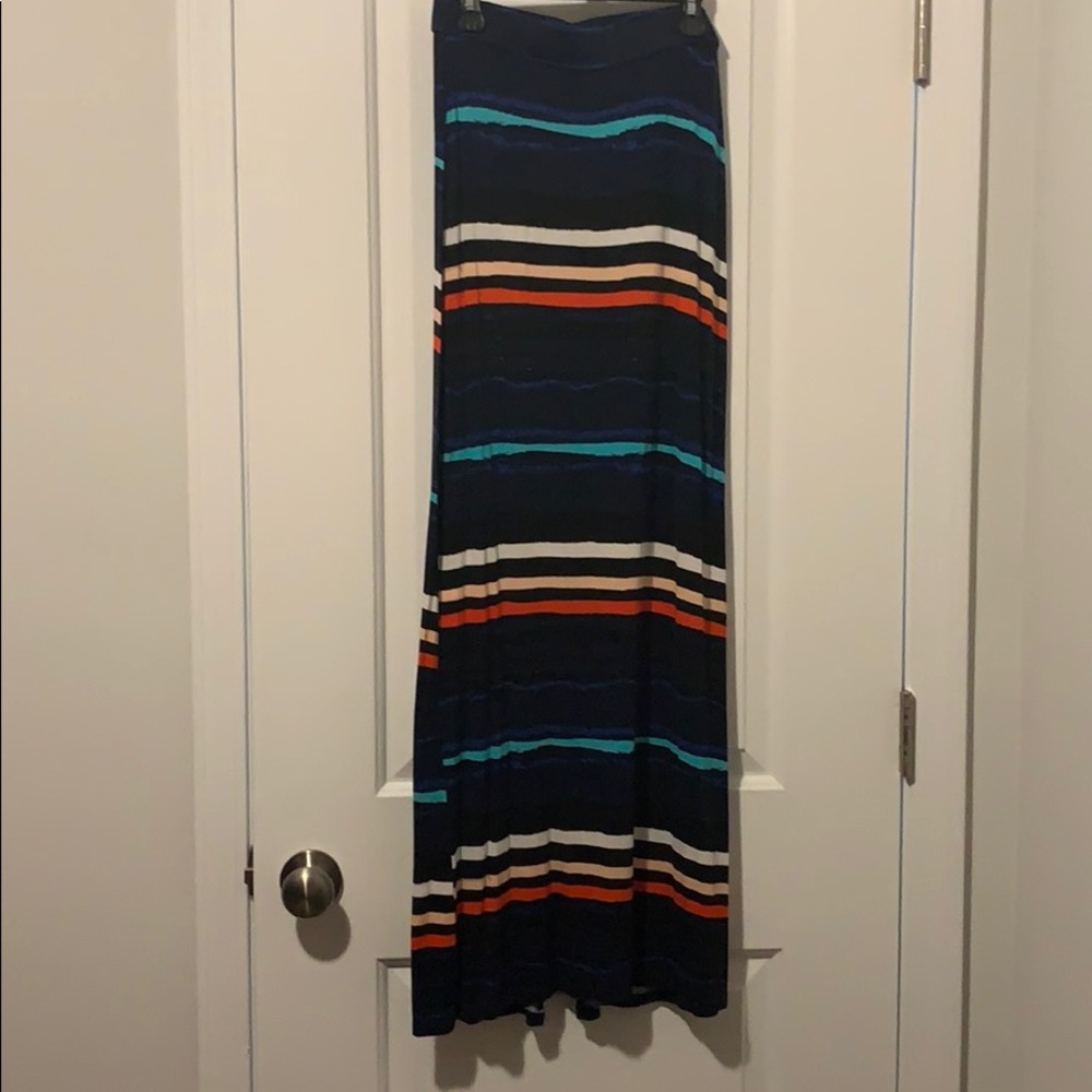 Jessica’s Simpson Maxi Skirt.